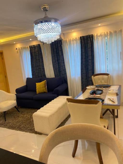 Apartamento cerca de la Embajada Americana