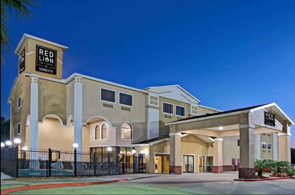 Red Lion Inn Suites IAH Airport East - Property Image 43