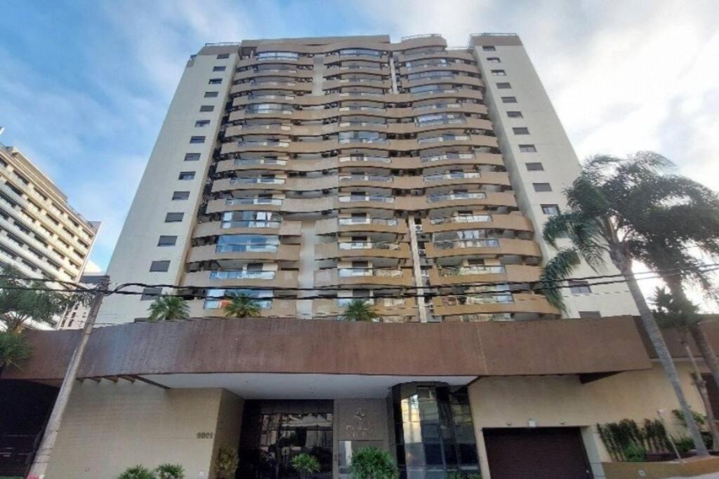 Apto no centro Floripa - ao lado do Top Market
