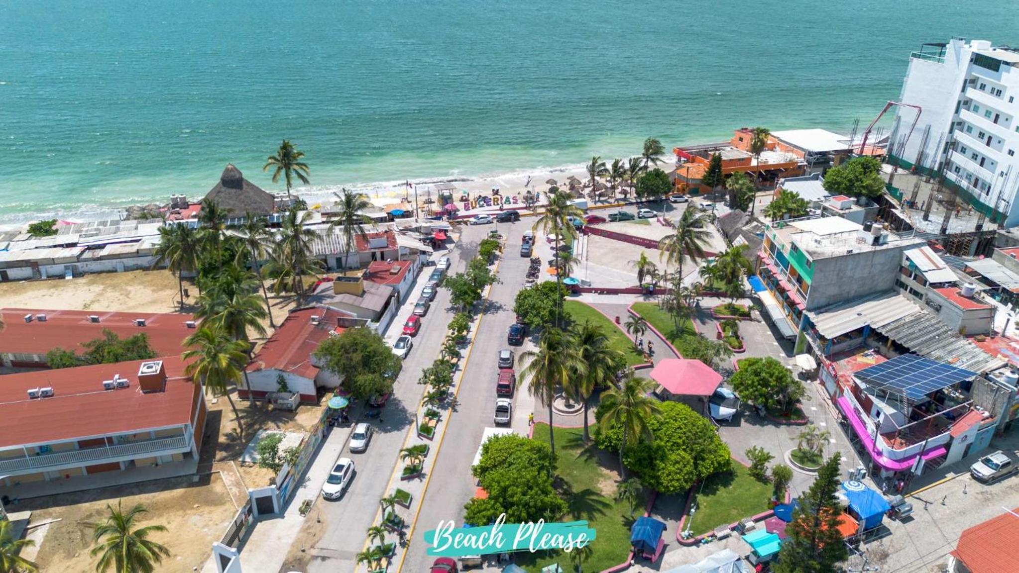 Risco - Downtown Bucerias Rooftop Pool & Beach Club view 3