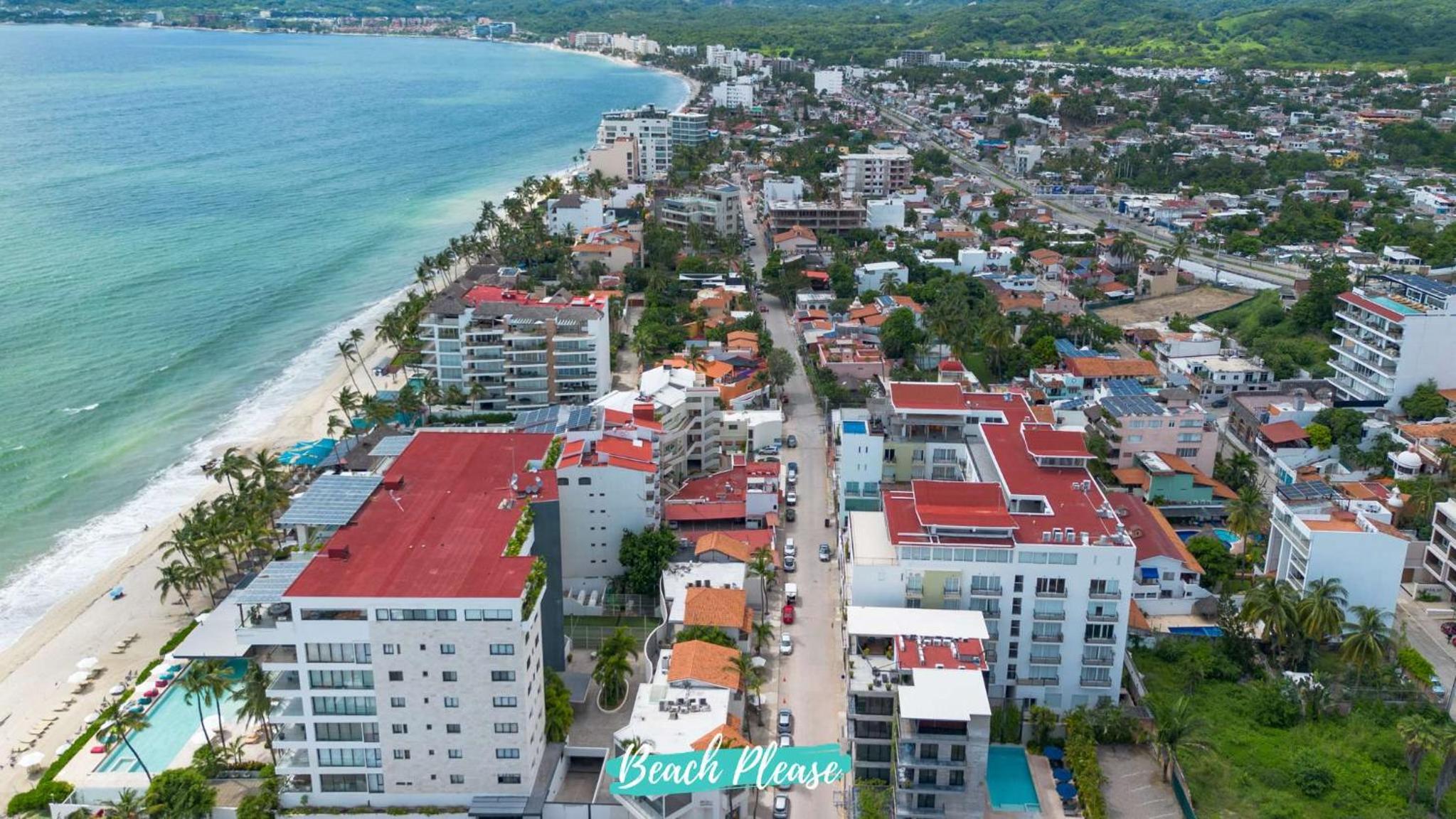 Risco - Downtown Bucerias Rooftop Pool & Beach Club view 5