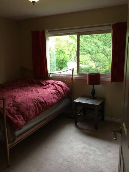 Spacious West Kelowna Home that is great for family, friends, or business trip!