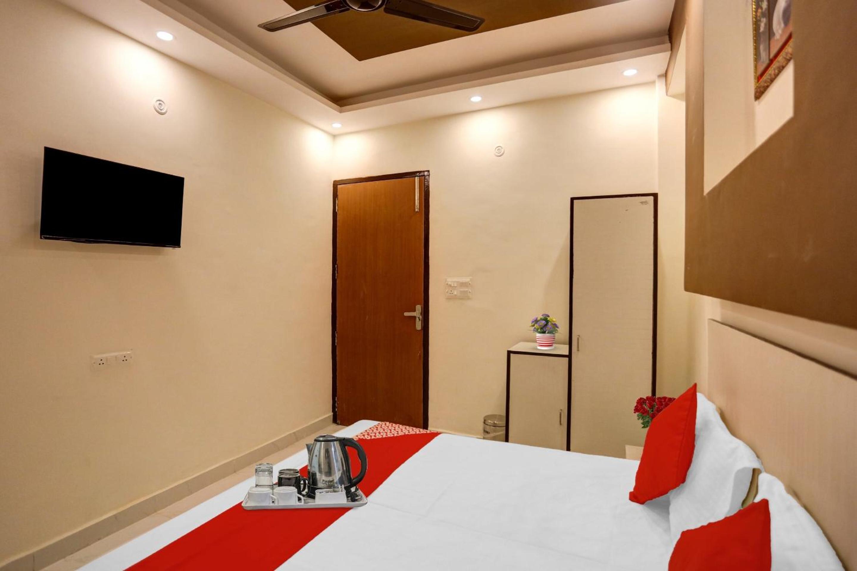 Hotel O Luxury Inn view 4