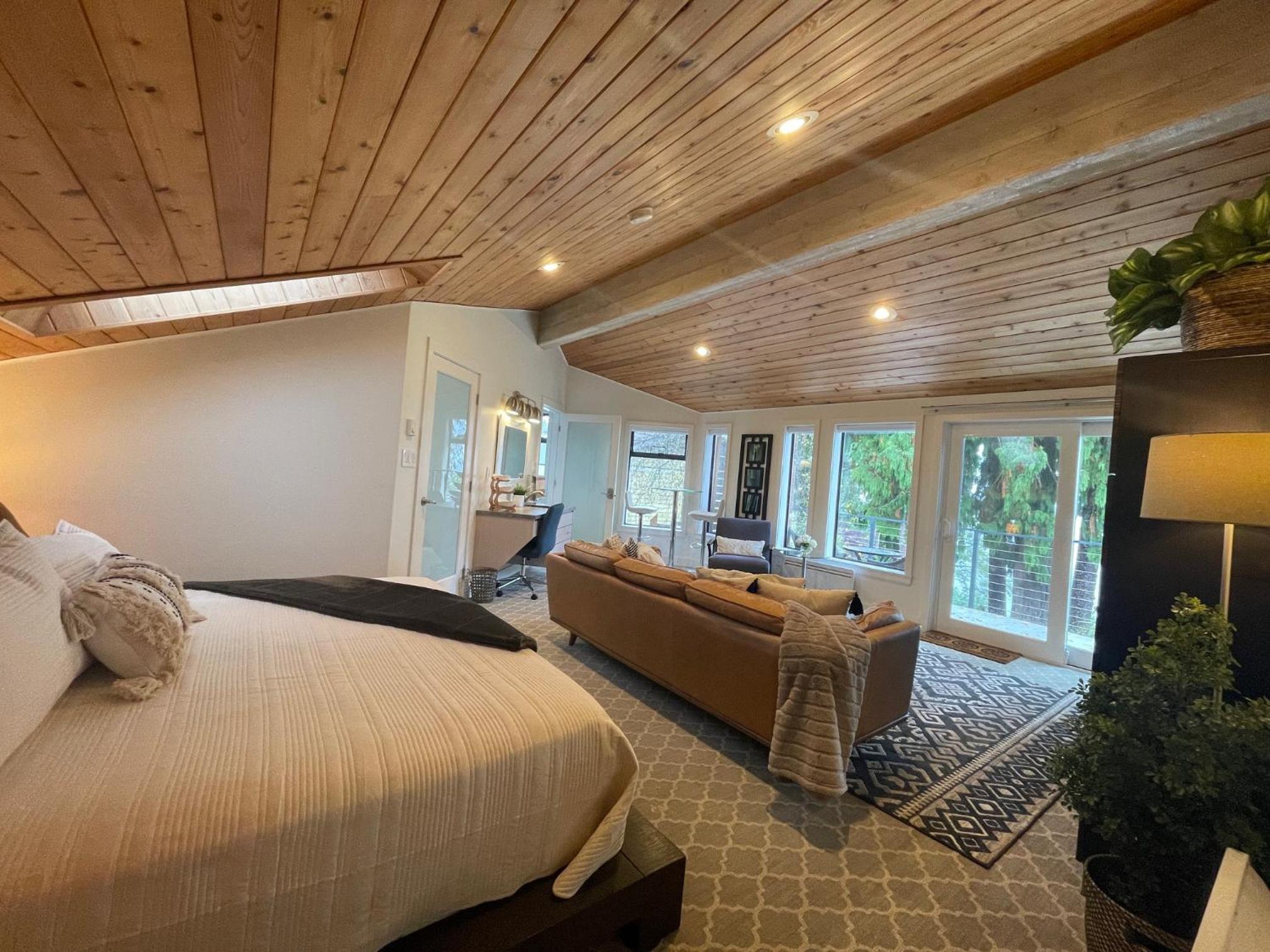Tyee Beach Oasis Bed and Breakfast