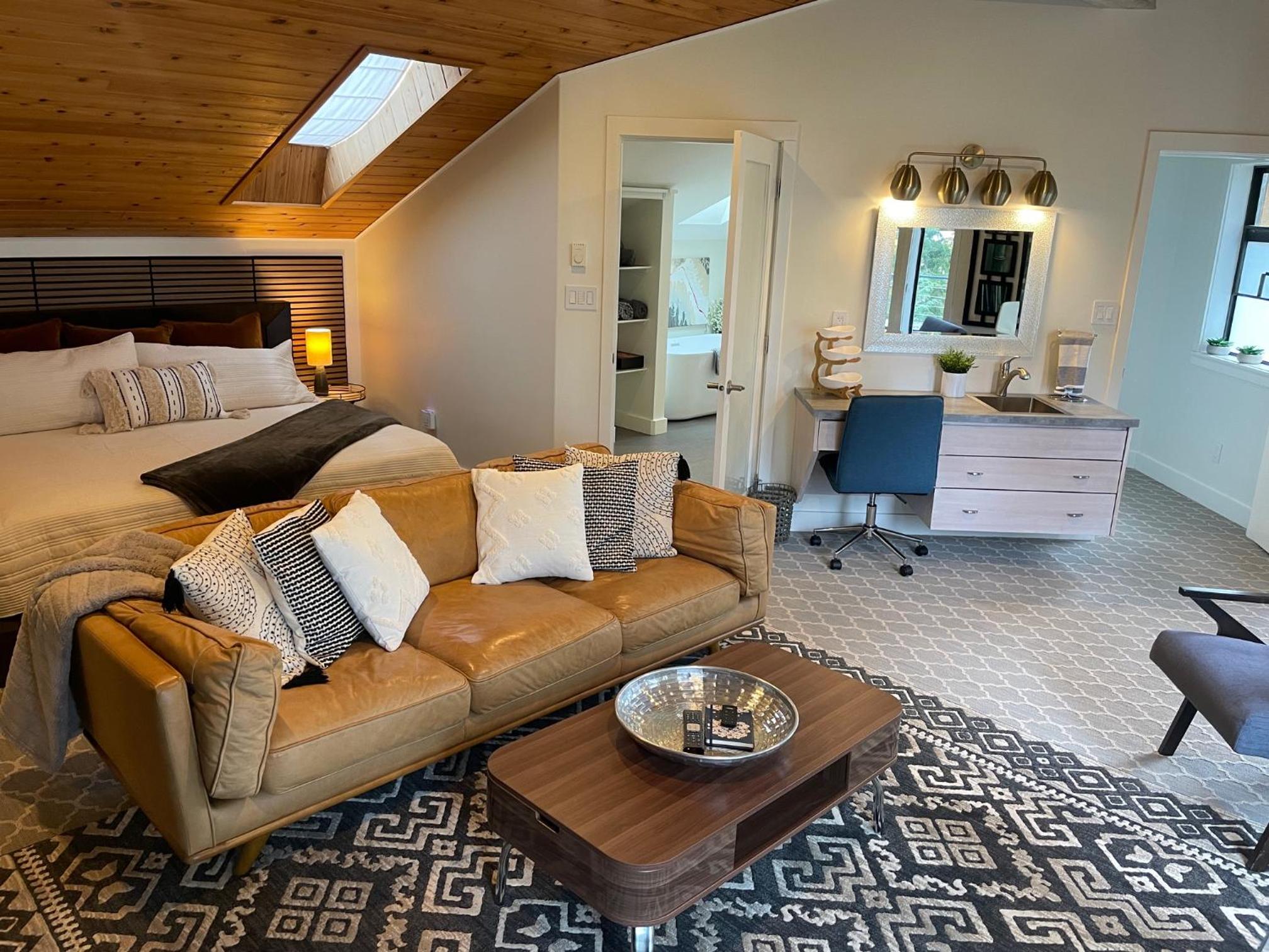Tyee Beach Oasis Bed and Breakfast