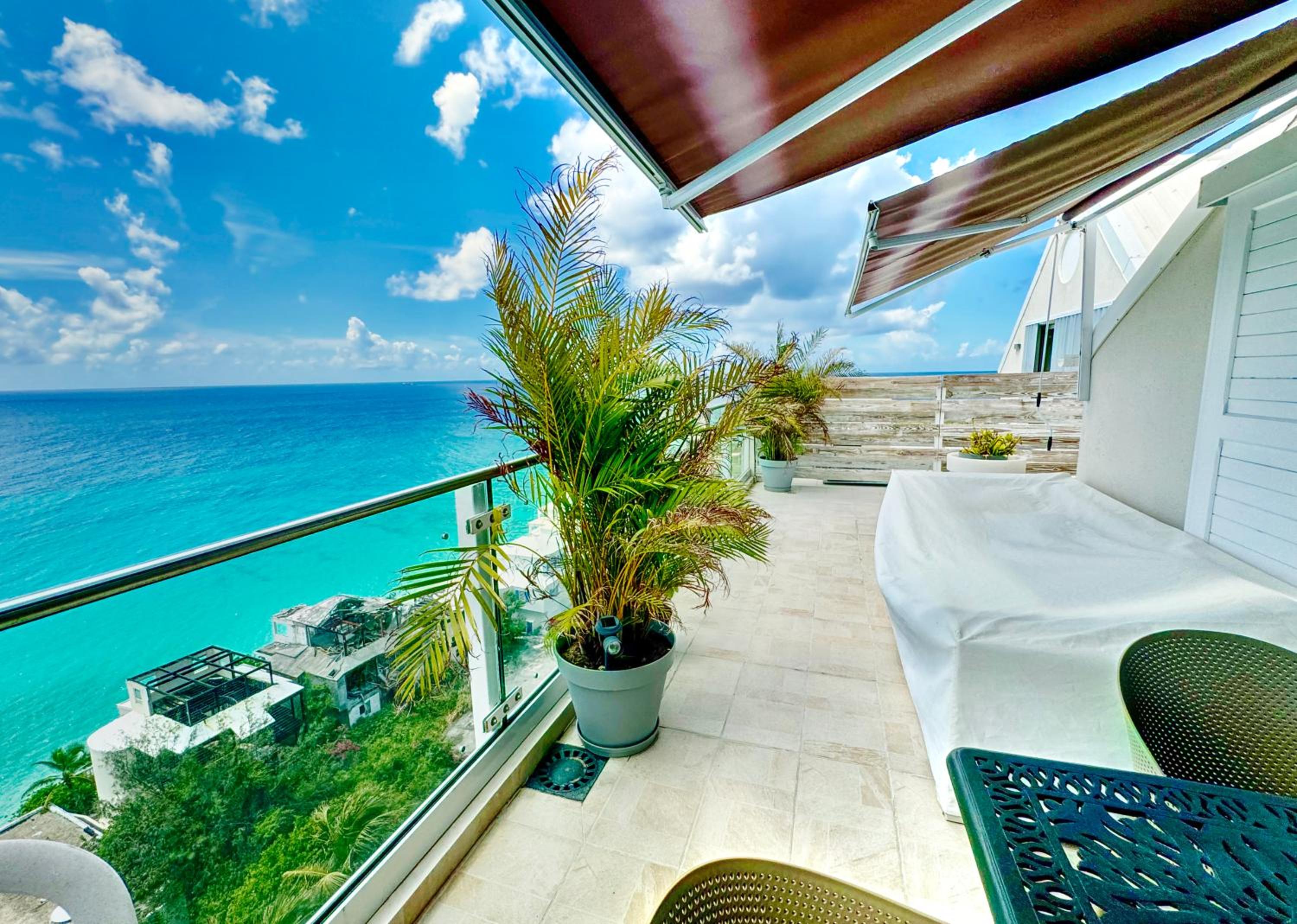 Sapphire Penthouse view 4