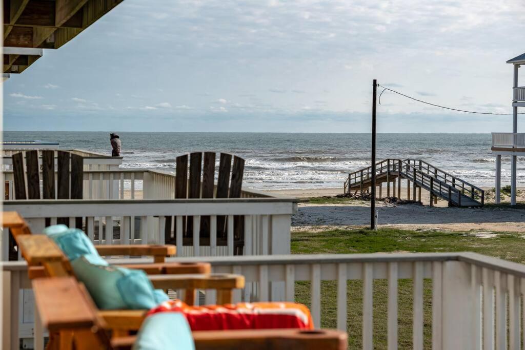 DayDreamBeliever Beach House -3 Bedrm view 4
