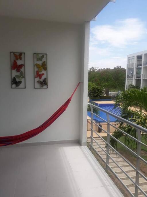 Hermoso conjunto residencial con piscina