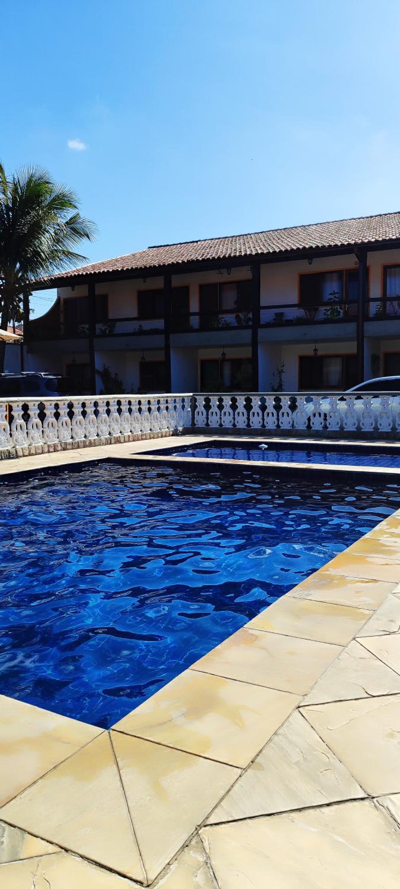 Refúgio Peró - Praia, piscina e churrasqueira