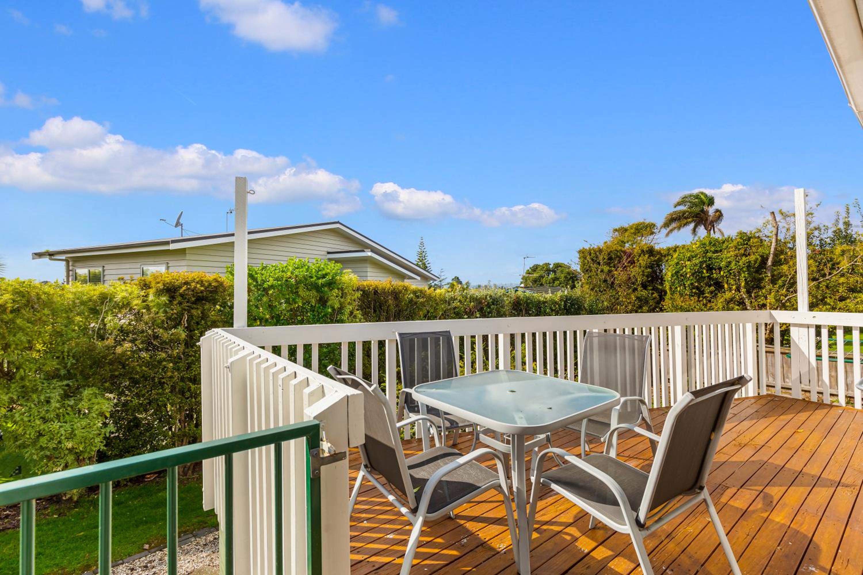 3BR Family Home with Patio in Massey view 2