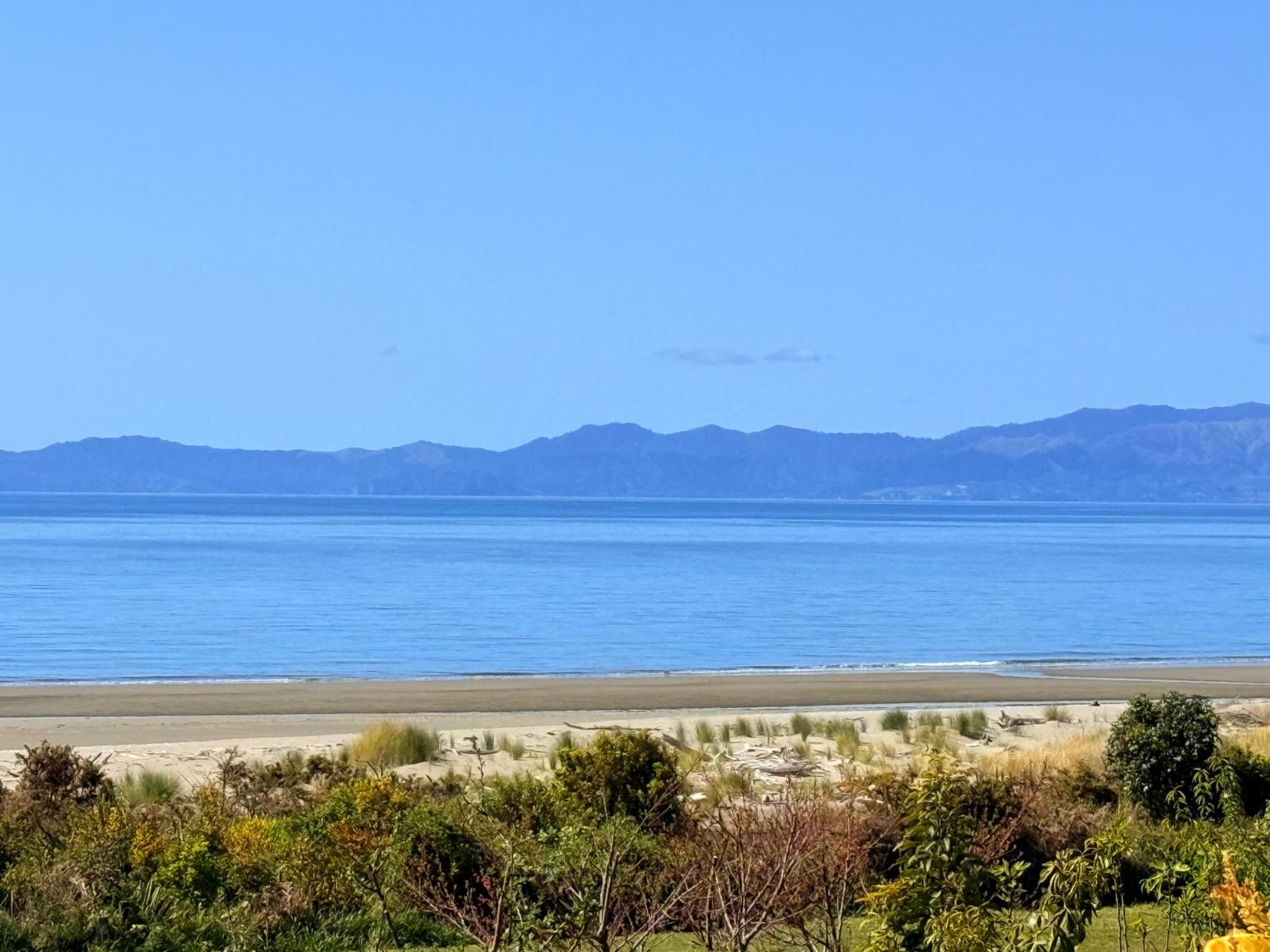 Pā Tōrea Beach Stay