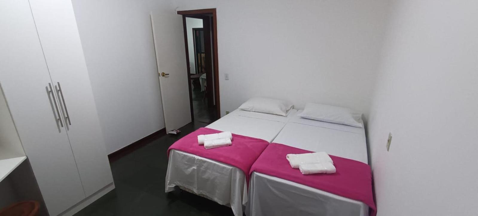 Apartamento de frente a Praia do Bosque em Rio das Ostras com vista para o mar