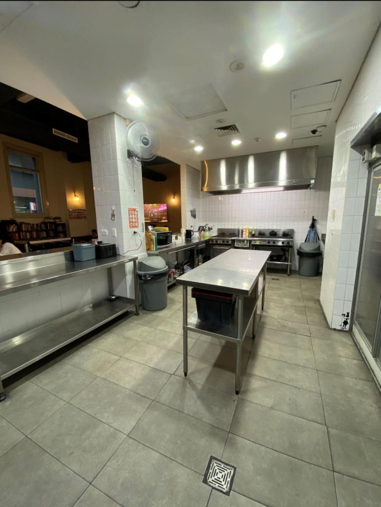 Big Backpackers Hostel