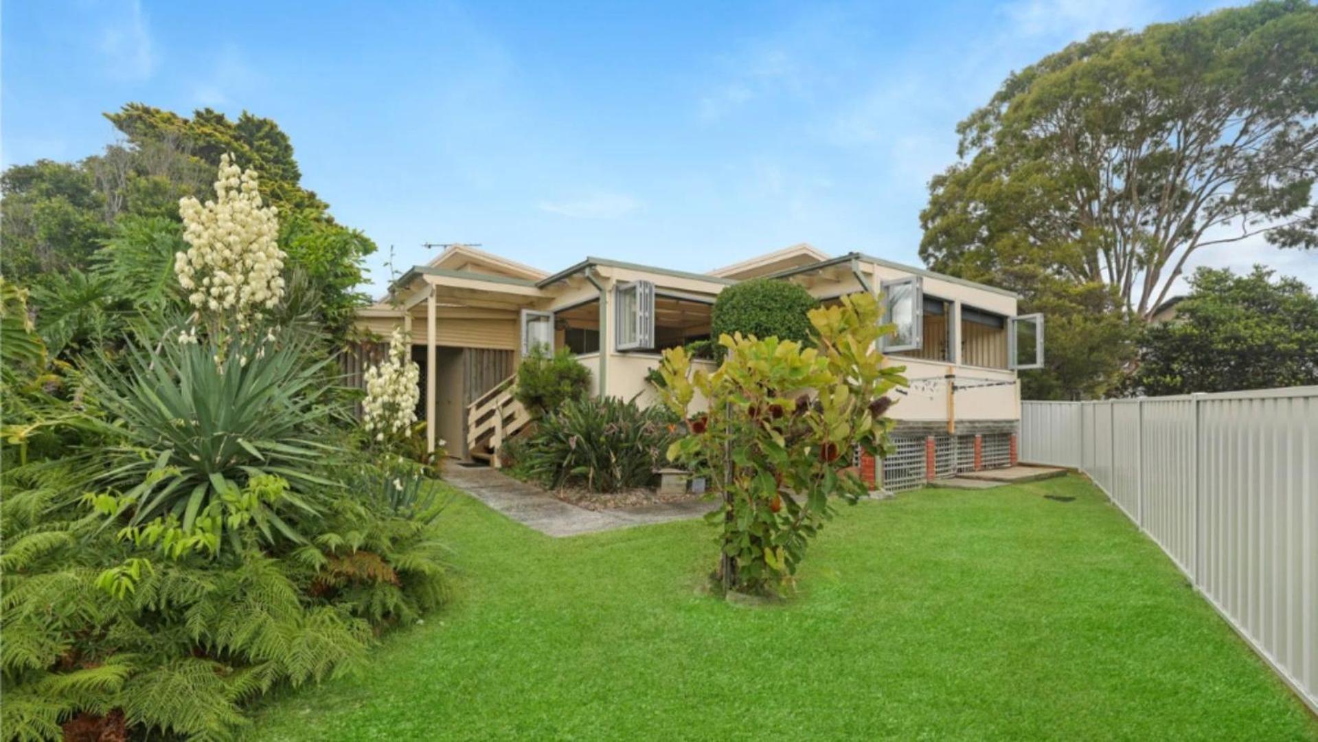 Vincentia Beach Bungalow Your Coastal Escape