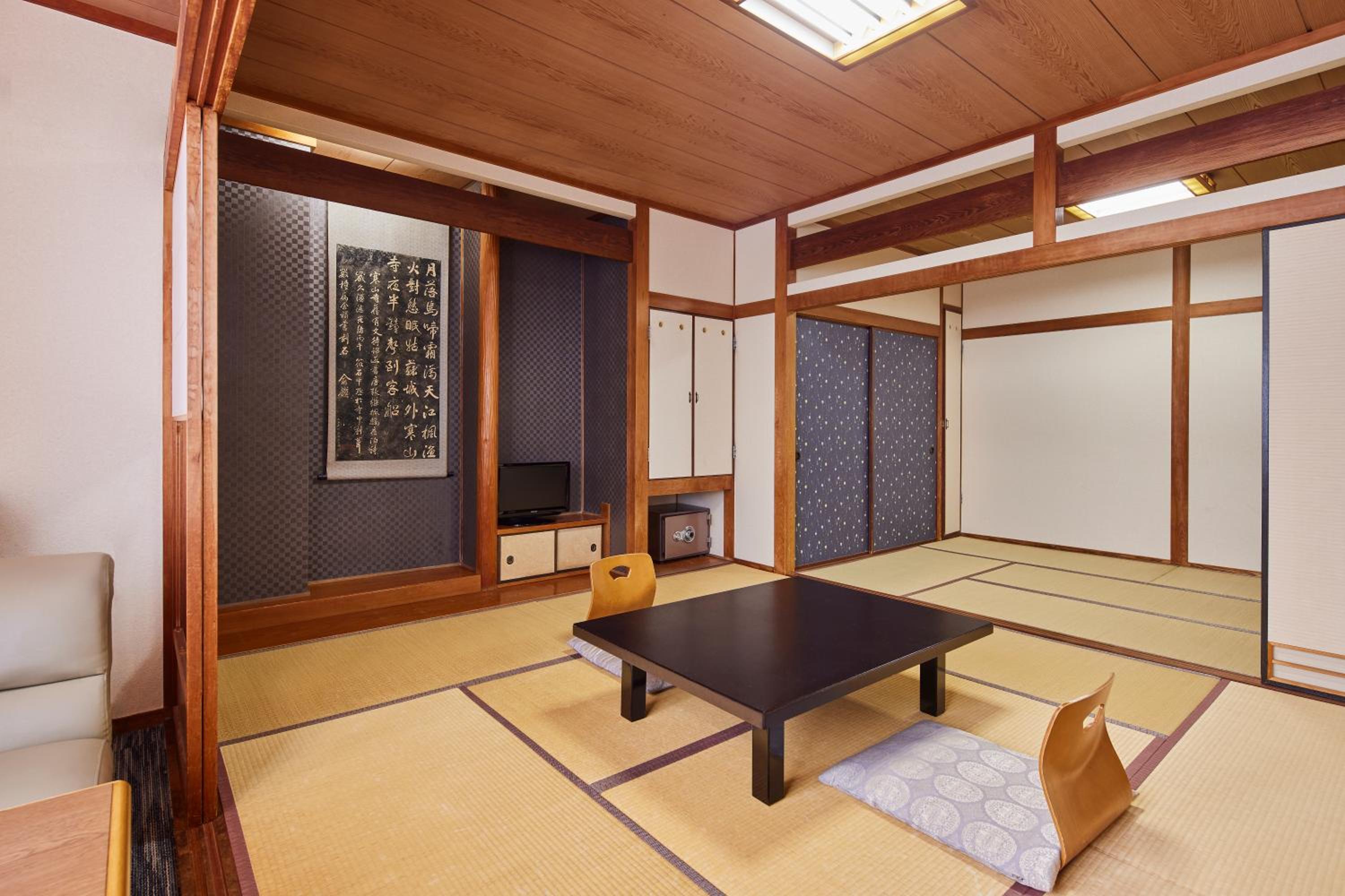 Kamenoi Hotel Aso Park Resort