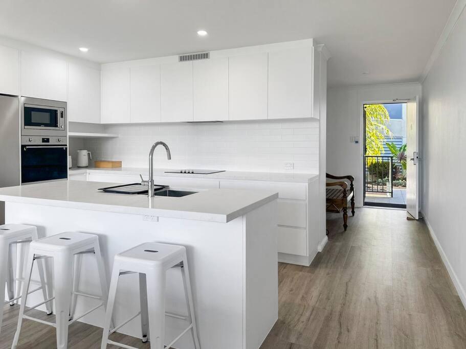 Avoca Coastal Retreat - Unit 13 Avoca Palms Resort