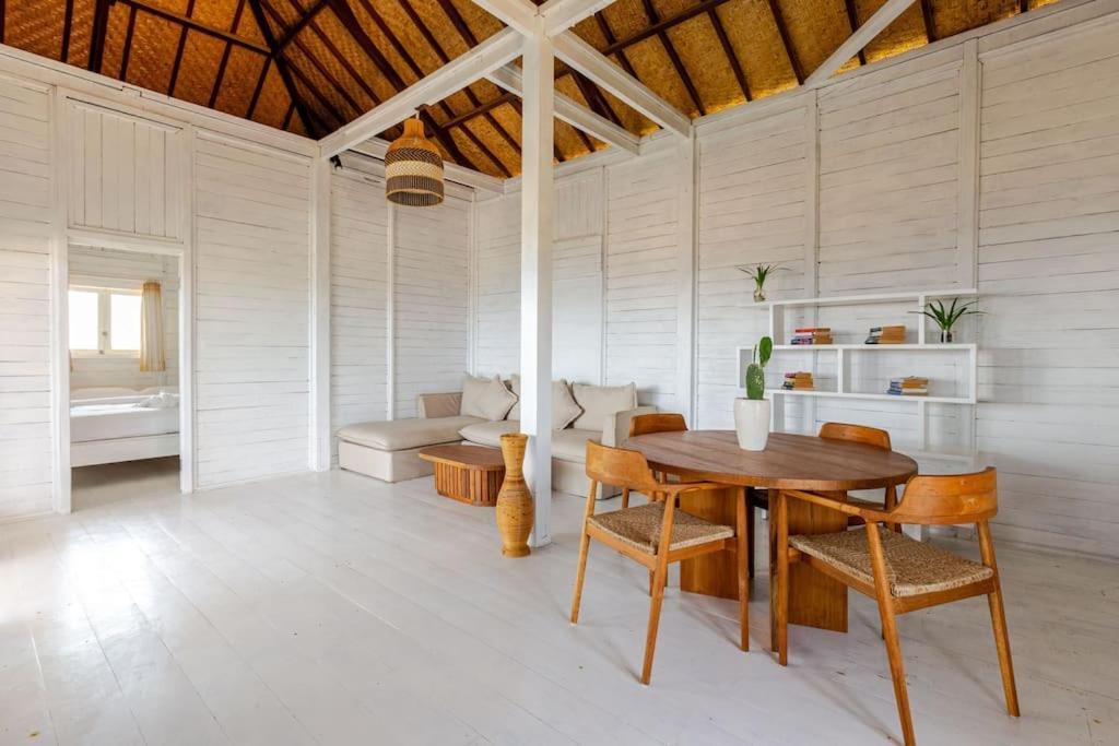 Villa Wandana - Panoramic Ocean & Sunset Views view 2