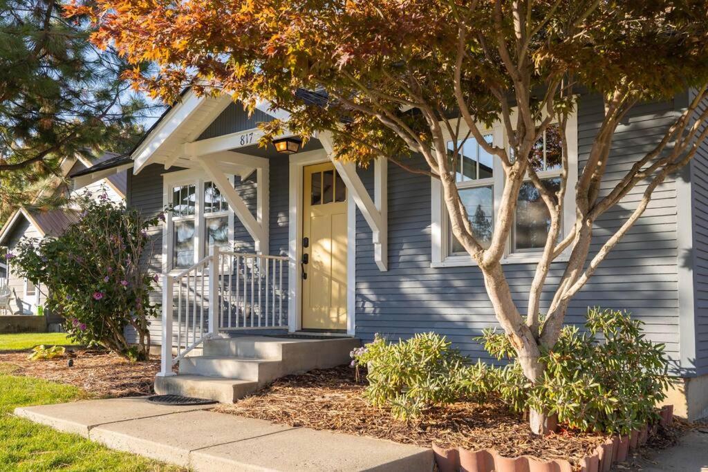 Charming Cozy Cottage with Hot Tub, photo 5