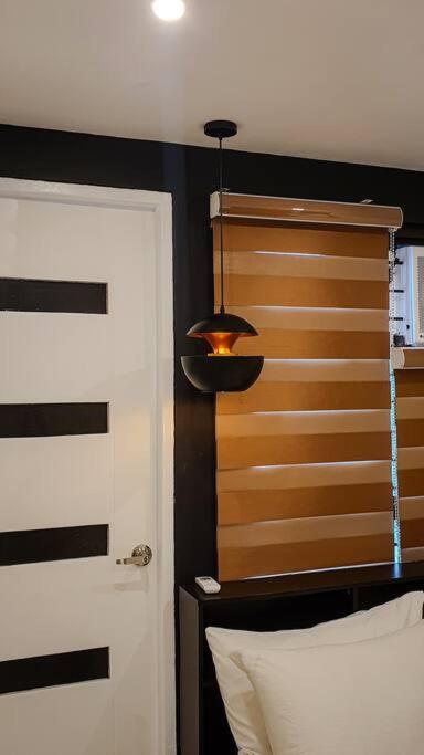 Ella 2 Bedroom near SM North and Waltermart Muñoz