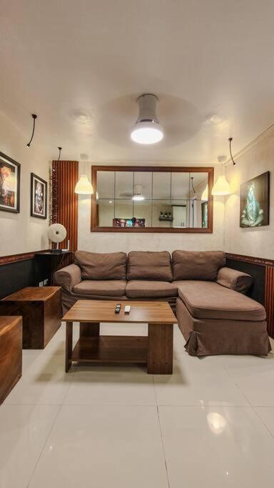 Ella 2 Bedroom near SM North and Waltermart Muñoz
