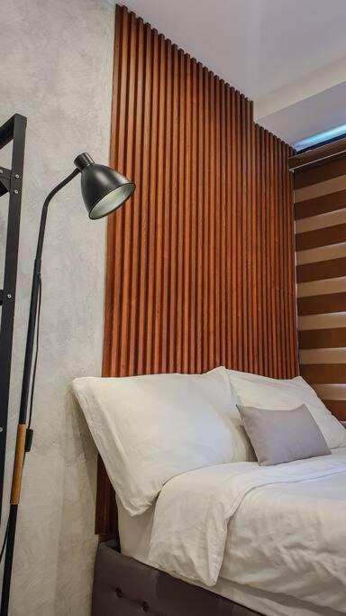 Ella 2 Bedroom near SM North and Waltermart Muñoz