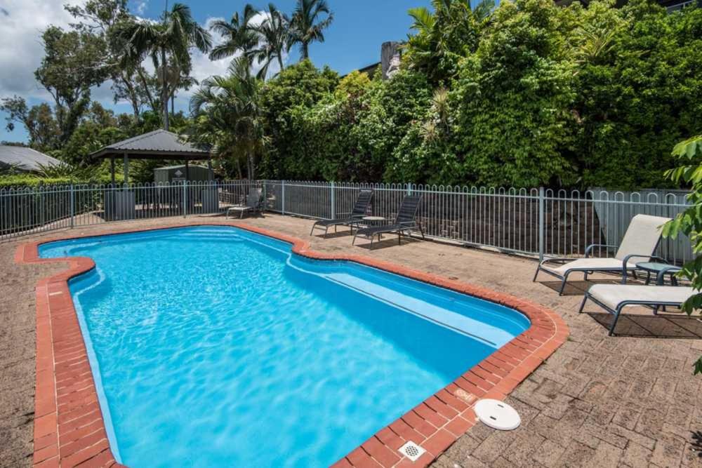 Sunset Waters Apartments