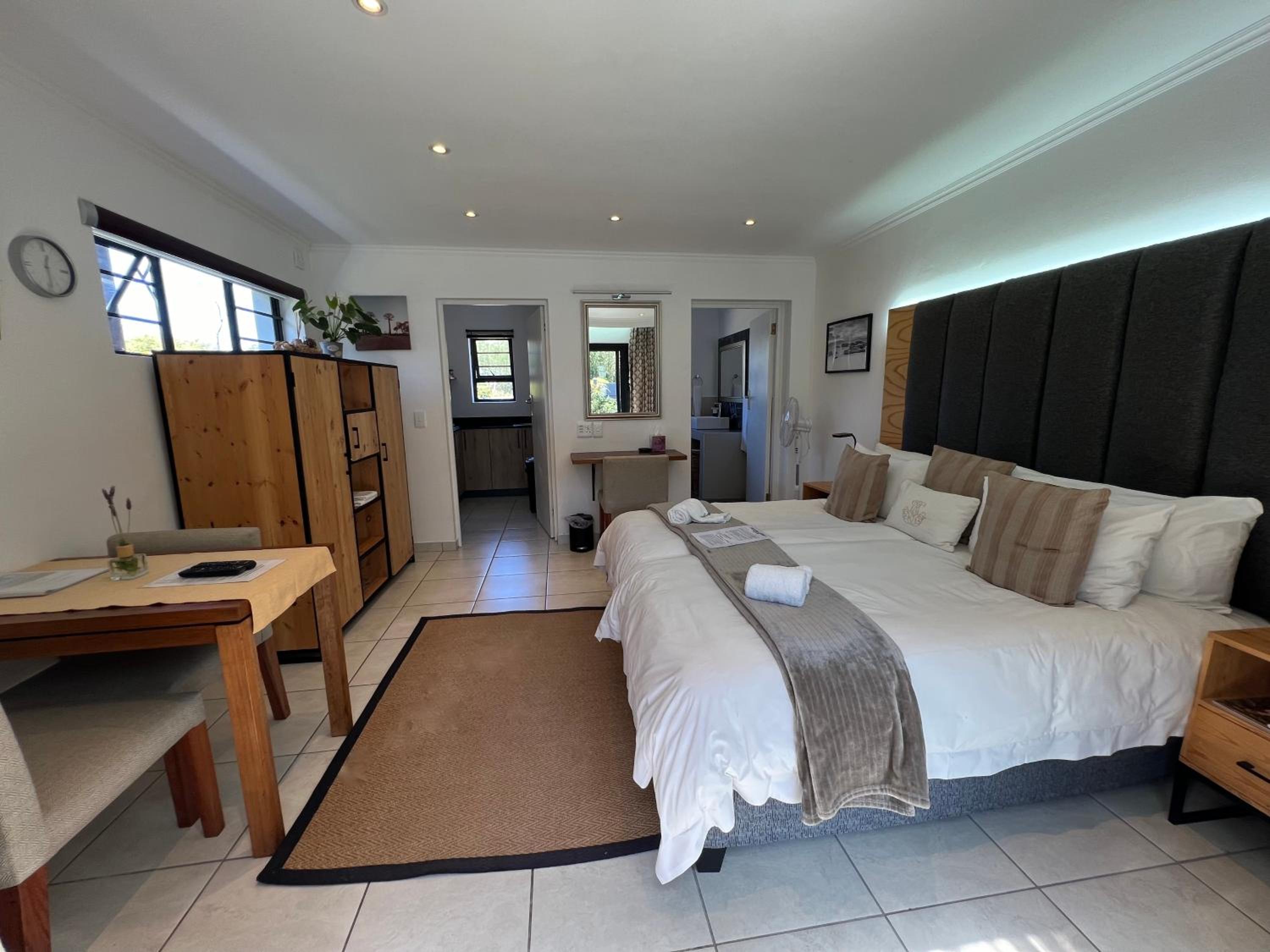 Pelican Lodge Guesthouse