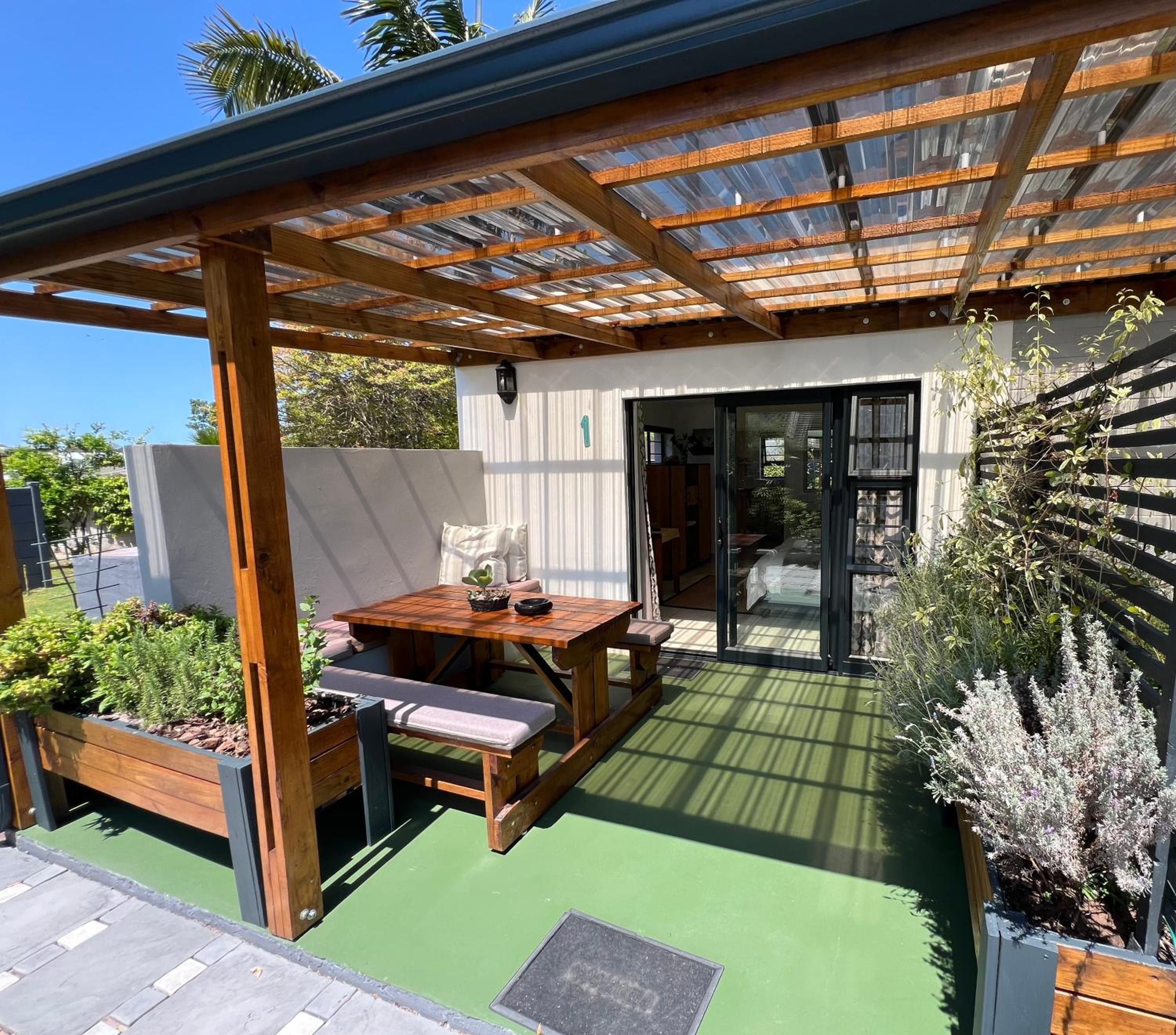 Pelican Lodge Guesthouse