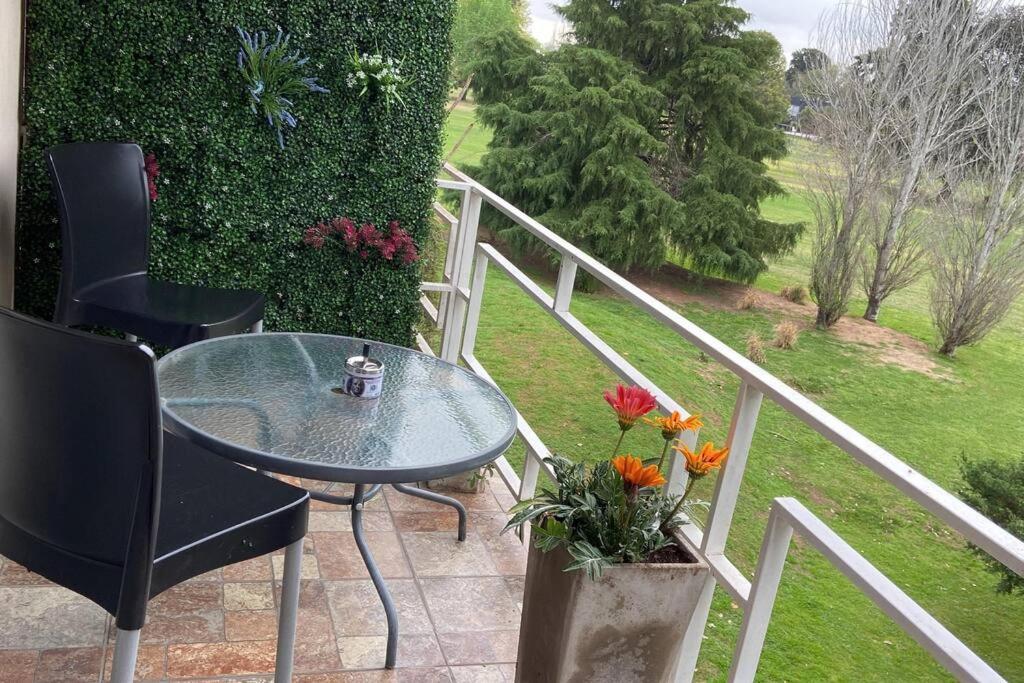 Departamento de categoría en Country club con amenities en Pilar