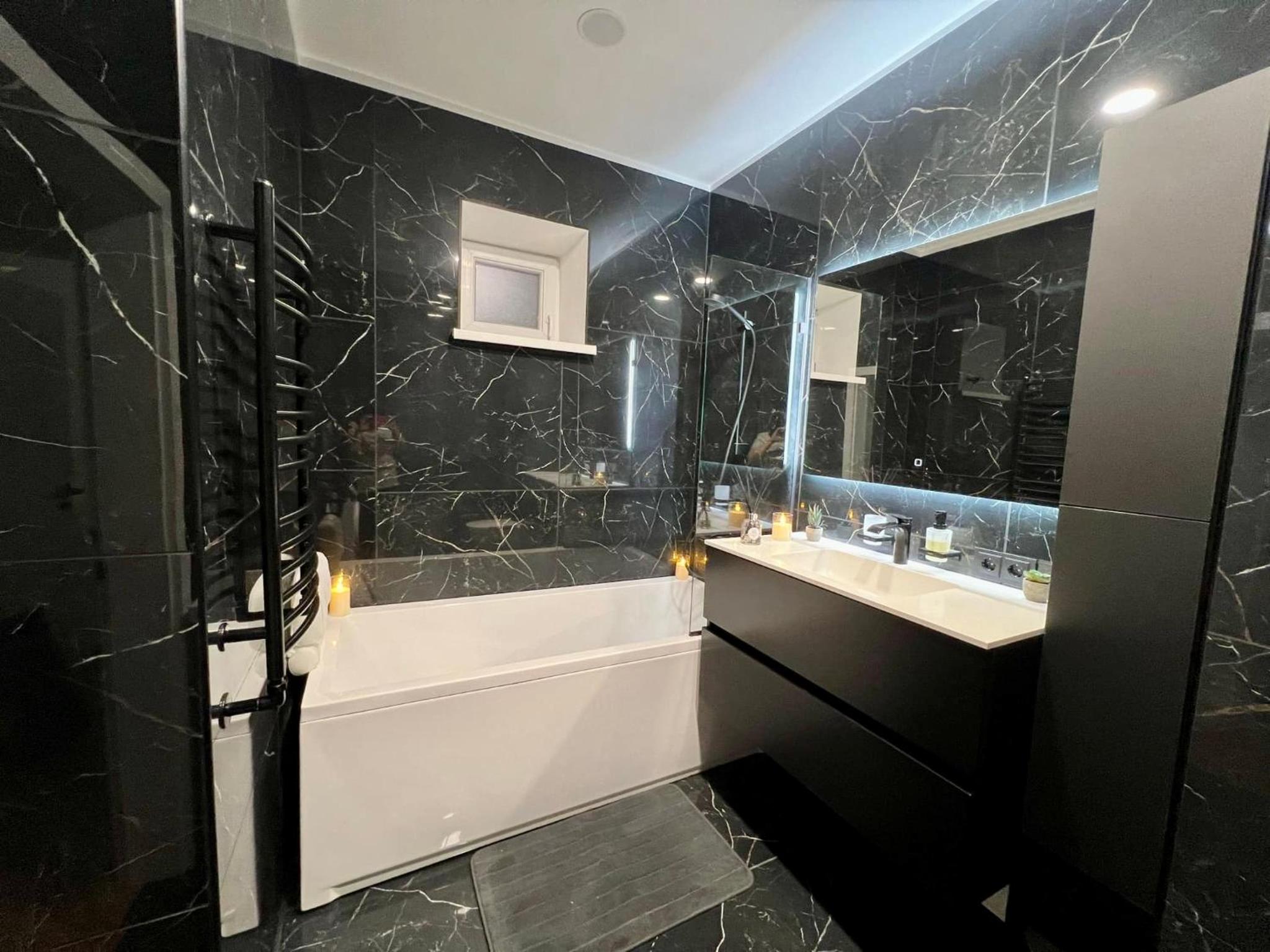 Modern 1-Bedroom Apartment in Kaunas Downtown