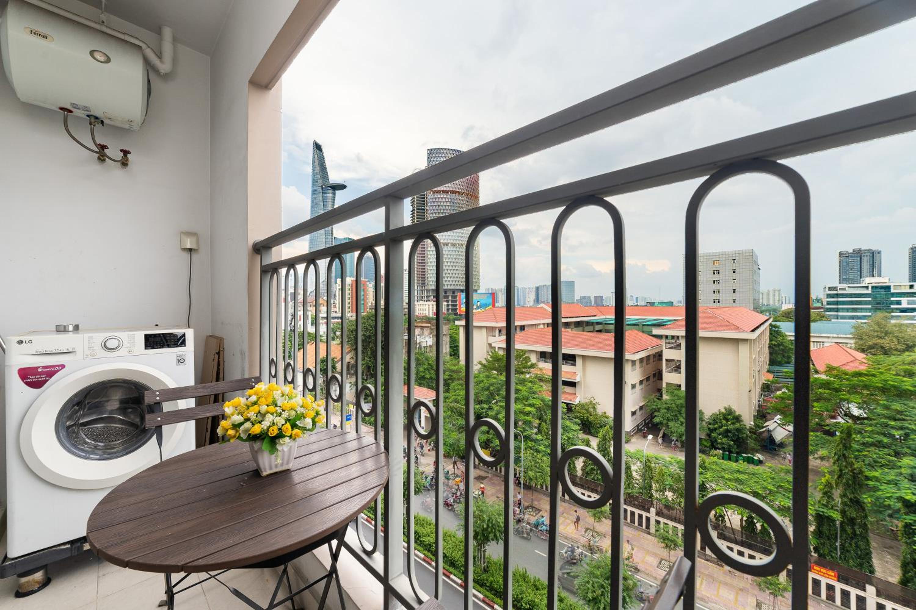 SaiGon Royal - 2BR Apartment - Hana Apart28
