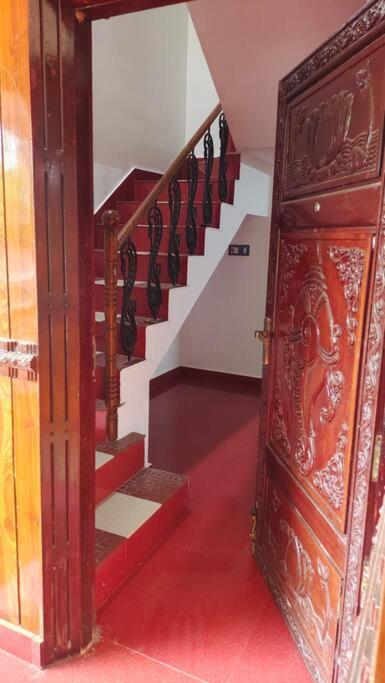 3 BHK furnished spacious antique Villa at Vellayani