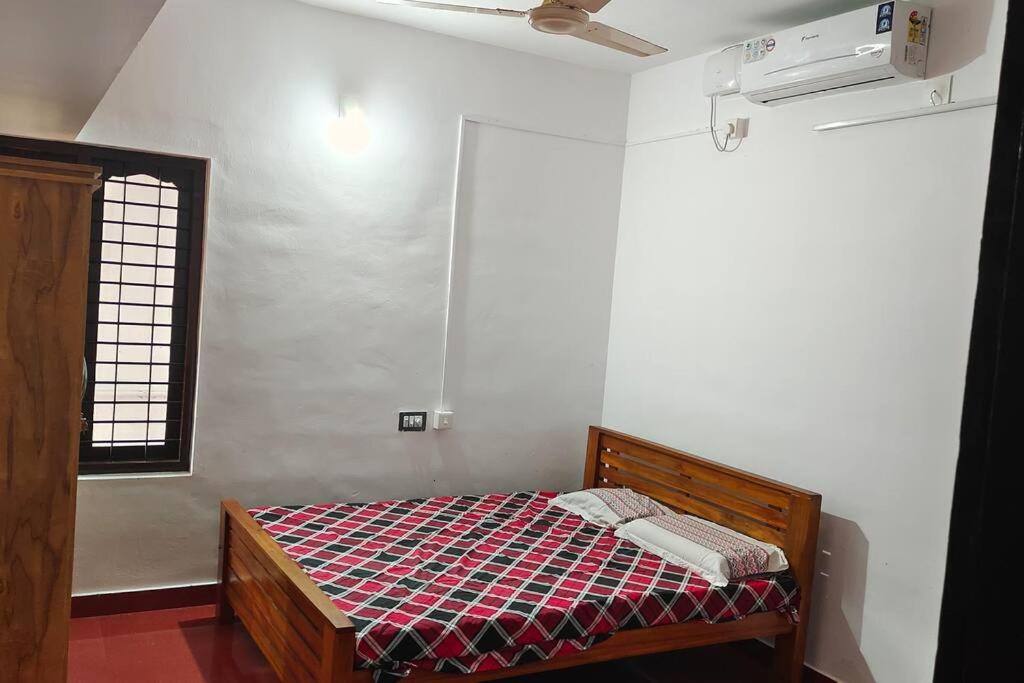 3 BHK furnished spacious antique Villa at Vellayani