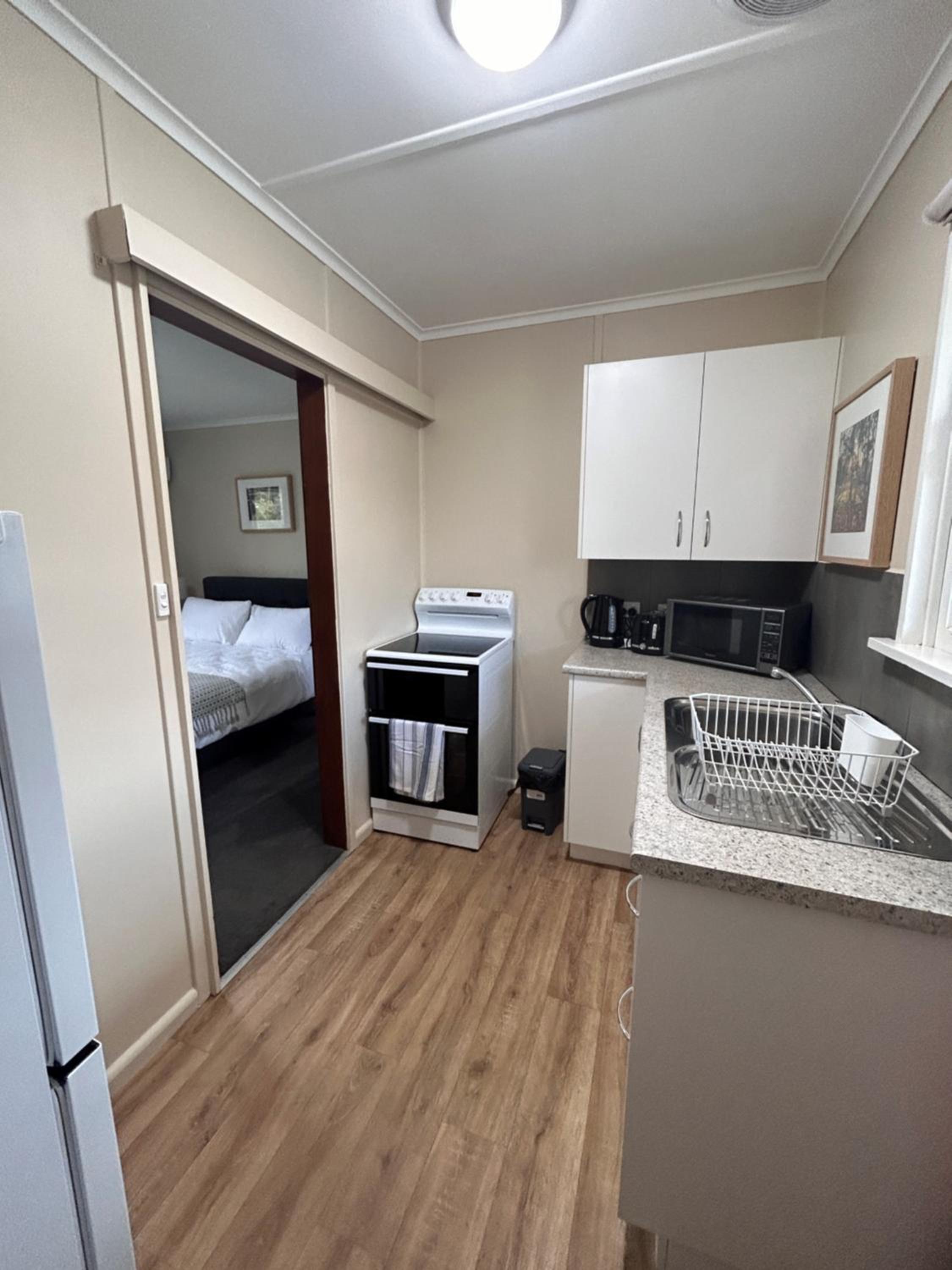 #3 Waddell Studio Apartment