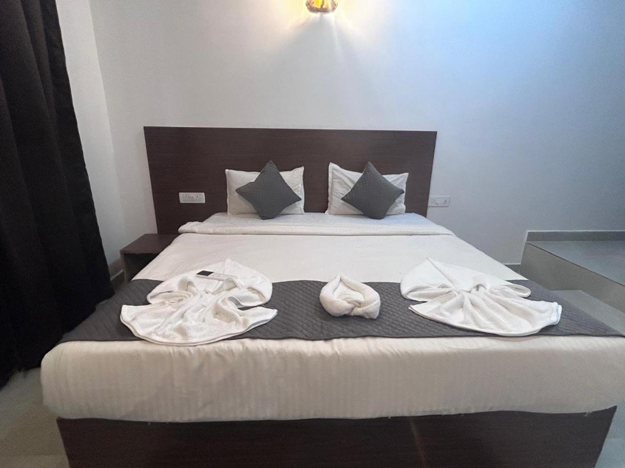 Hotel baga place view 4