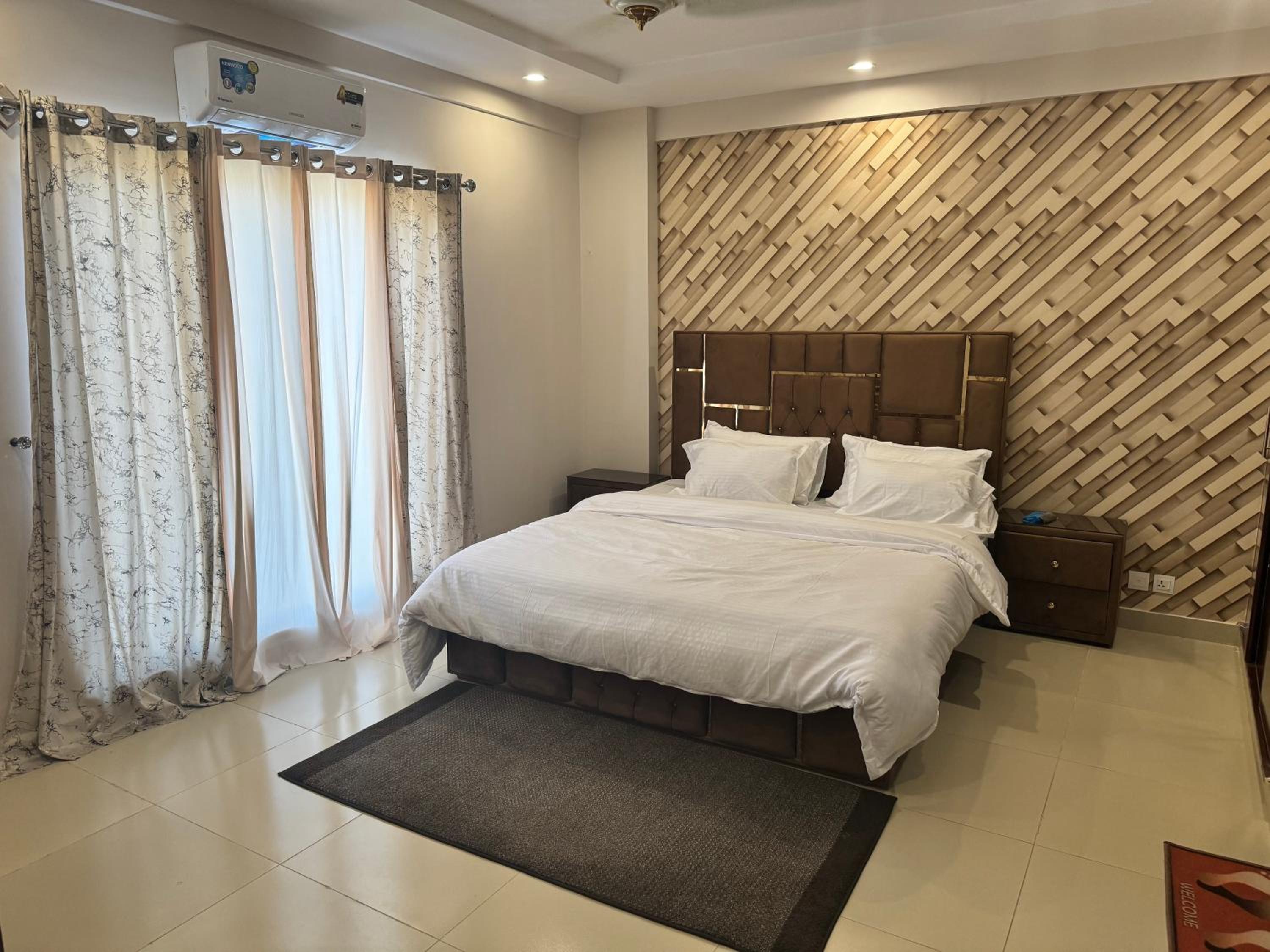 Luxury 1BDR Cube Apartment