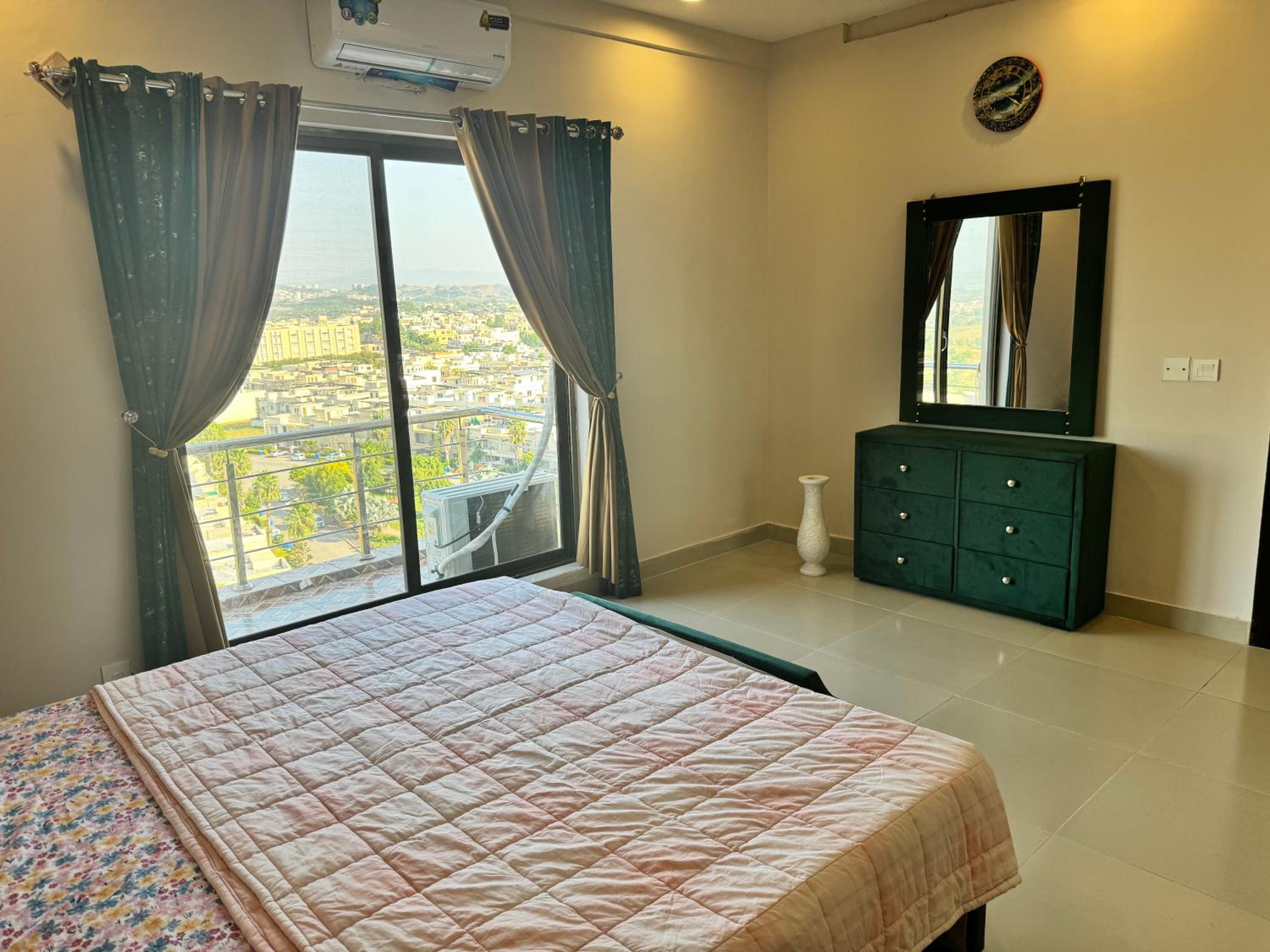 Luxury 1BDR Cube Apartment
