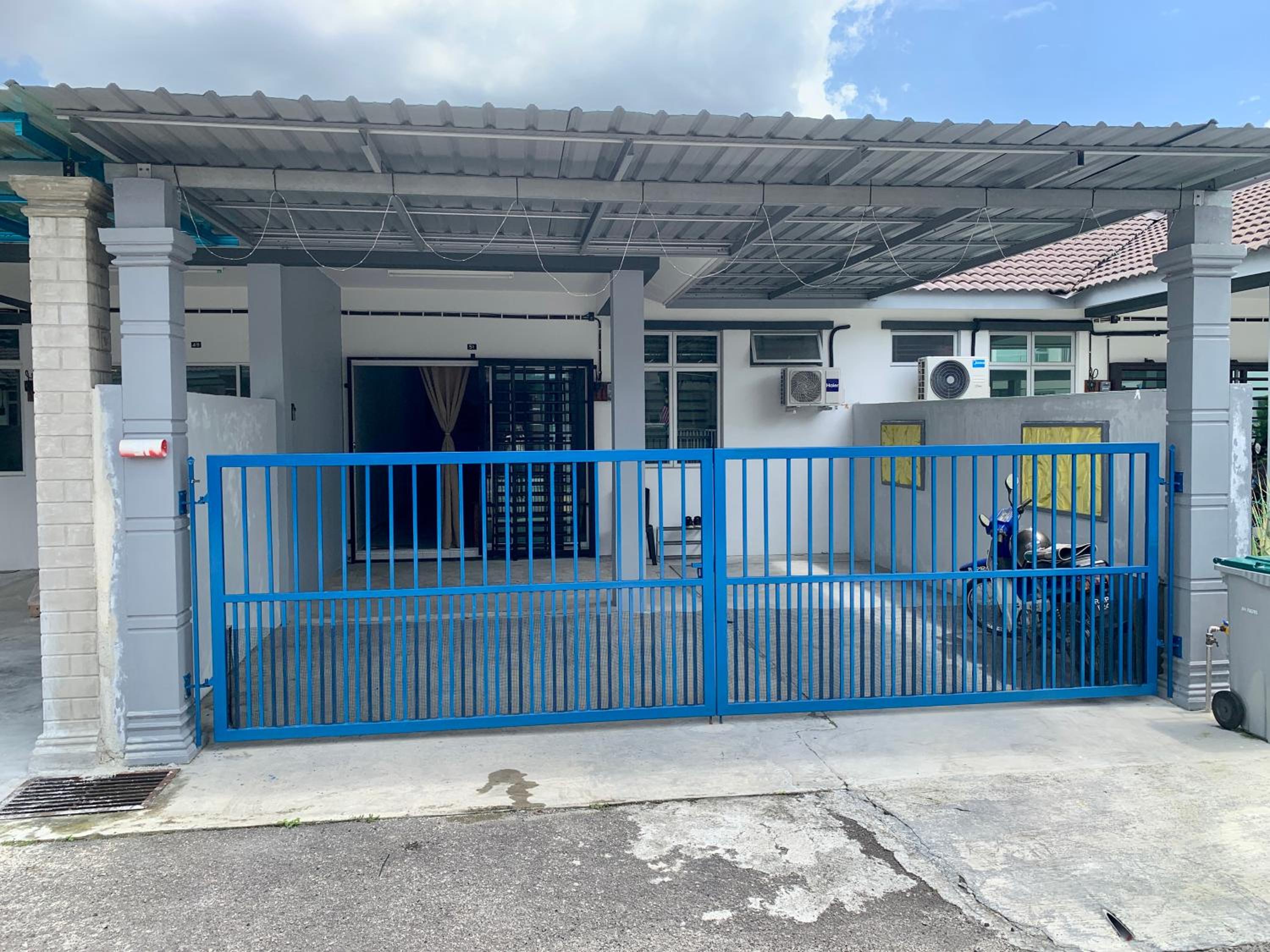 HOMESTAY CIKGU NORa near UTHM KPTM KKTM IPG Moslim onli photo 2