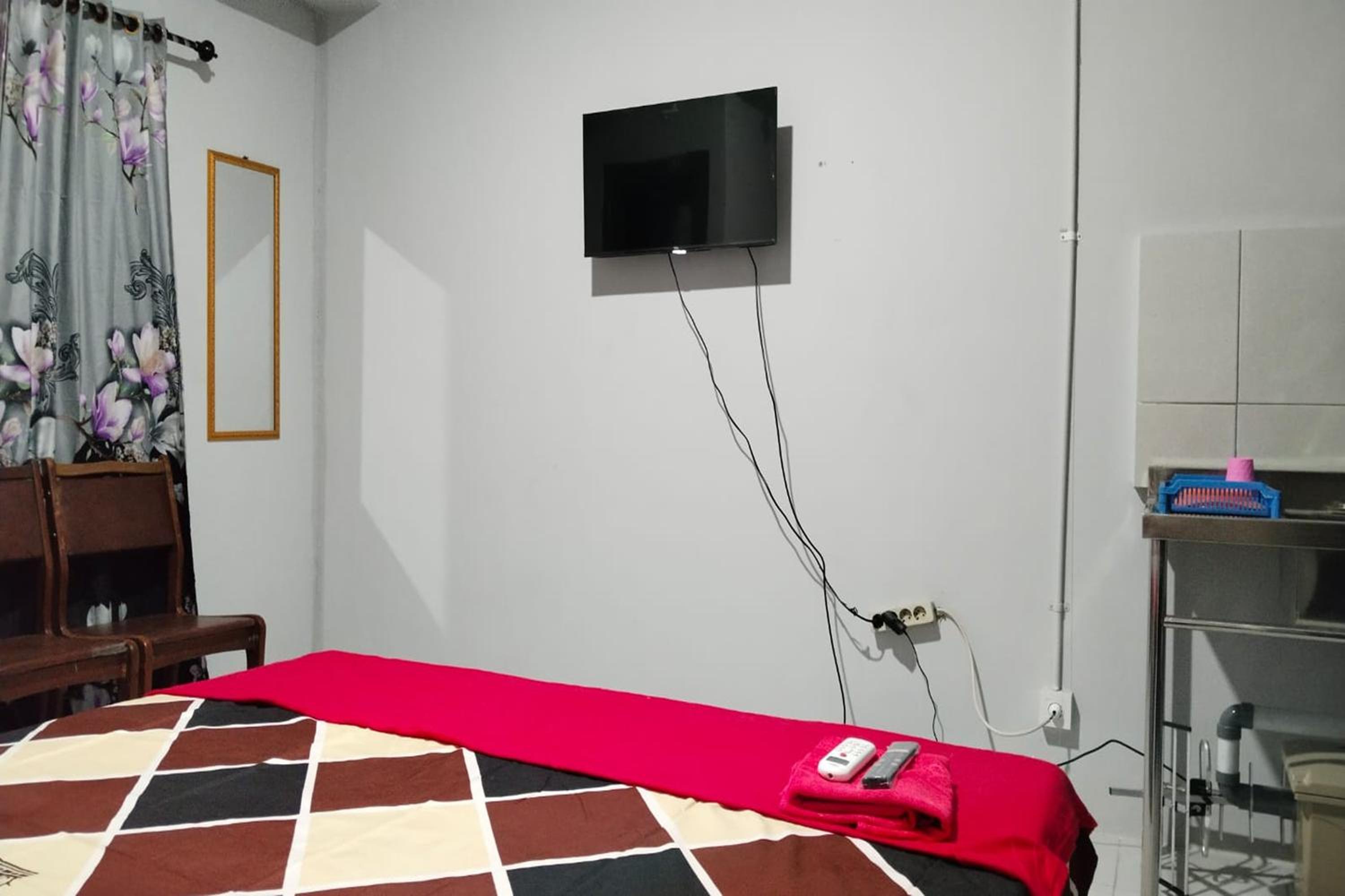 Riverdale Cikarang by Veto Rooms view 5