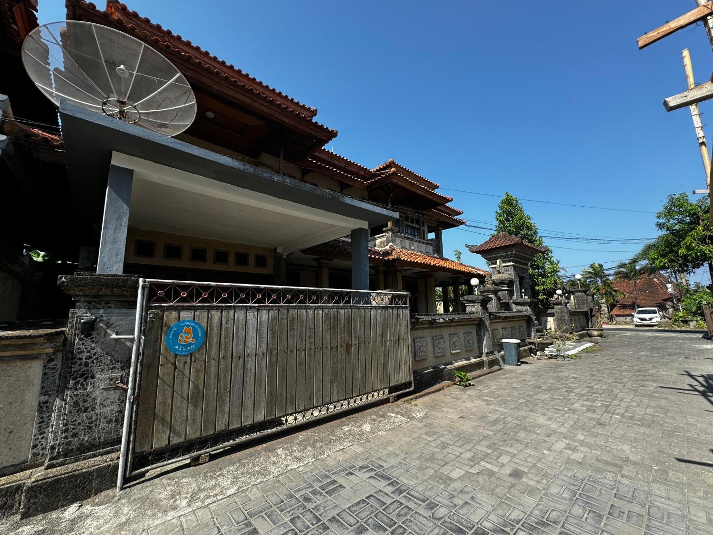 Aiwan Hostel & Luggage storage view 3
