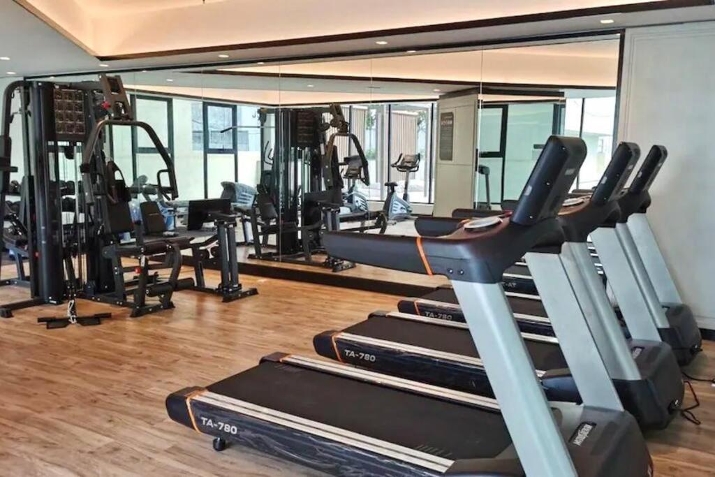3BR-Countryroad-Paradigm Residence by Guesthouse-6-8Pax