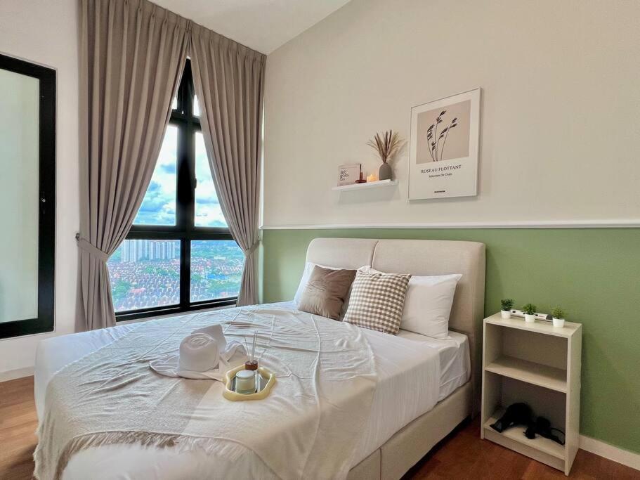 3BR-Countryroad-Paradigm Residence by Guesthouse-6-8Pax