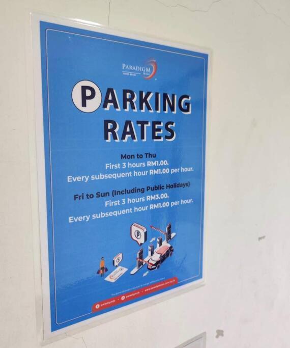3BR-Countryroad-Paradigm Residence by Guesthouse-6-8Pax