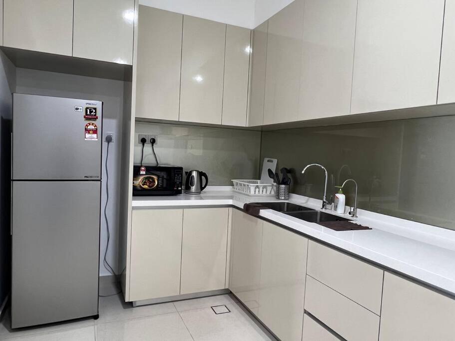 3BR-Countryroad-Paradigm Residence by Guesthouse-6-8Pax