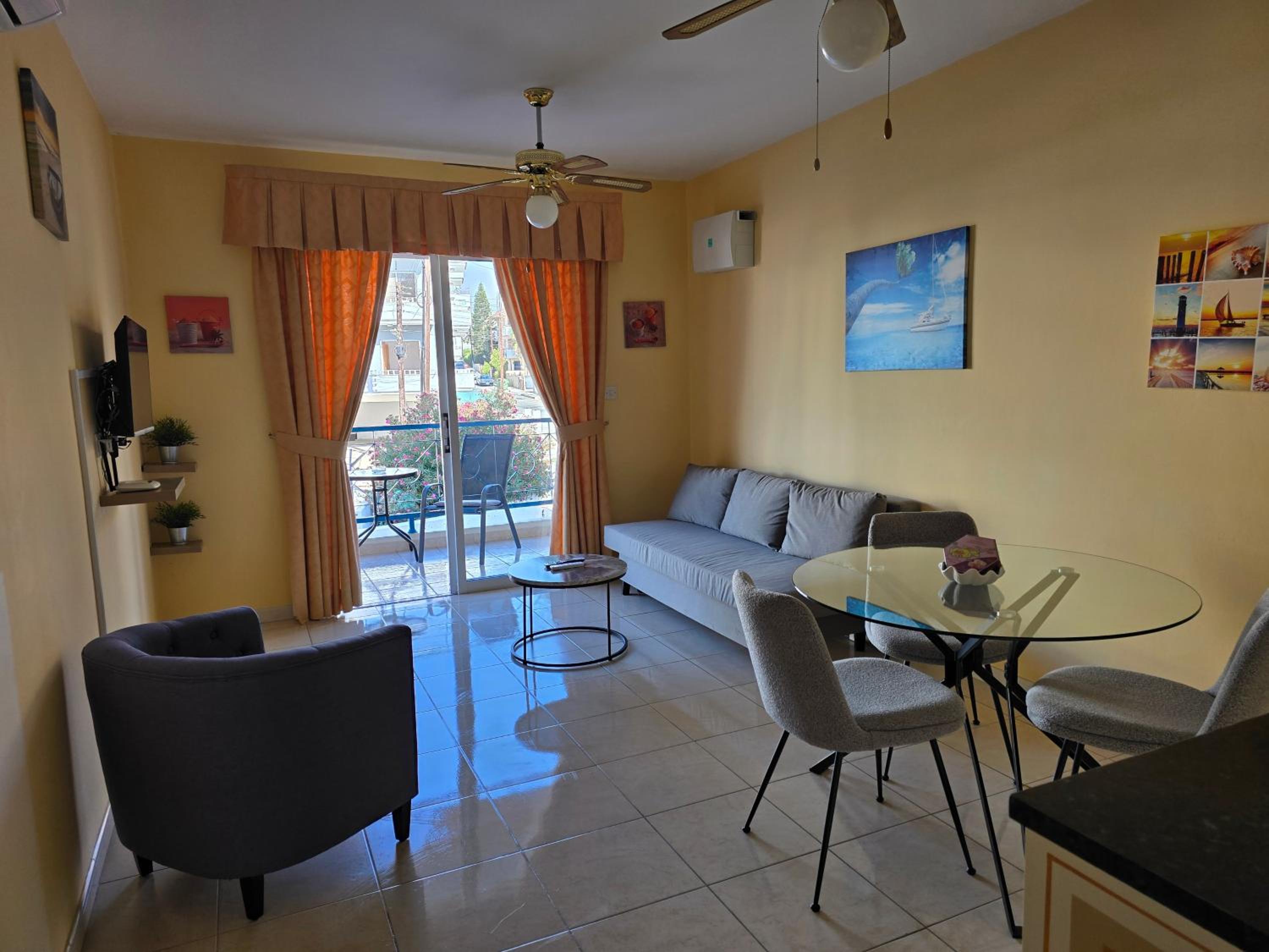 The Paphos Pafia 2 Apartment view 3