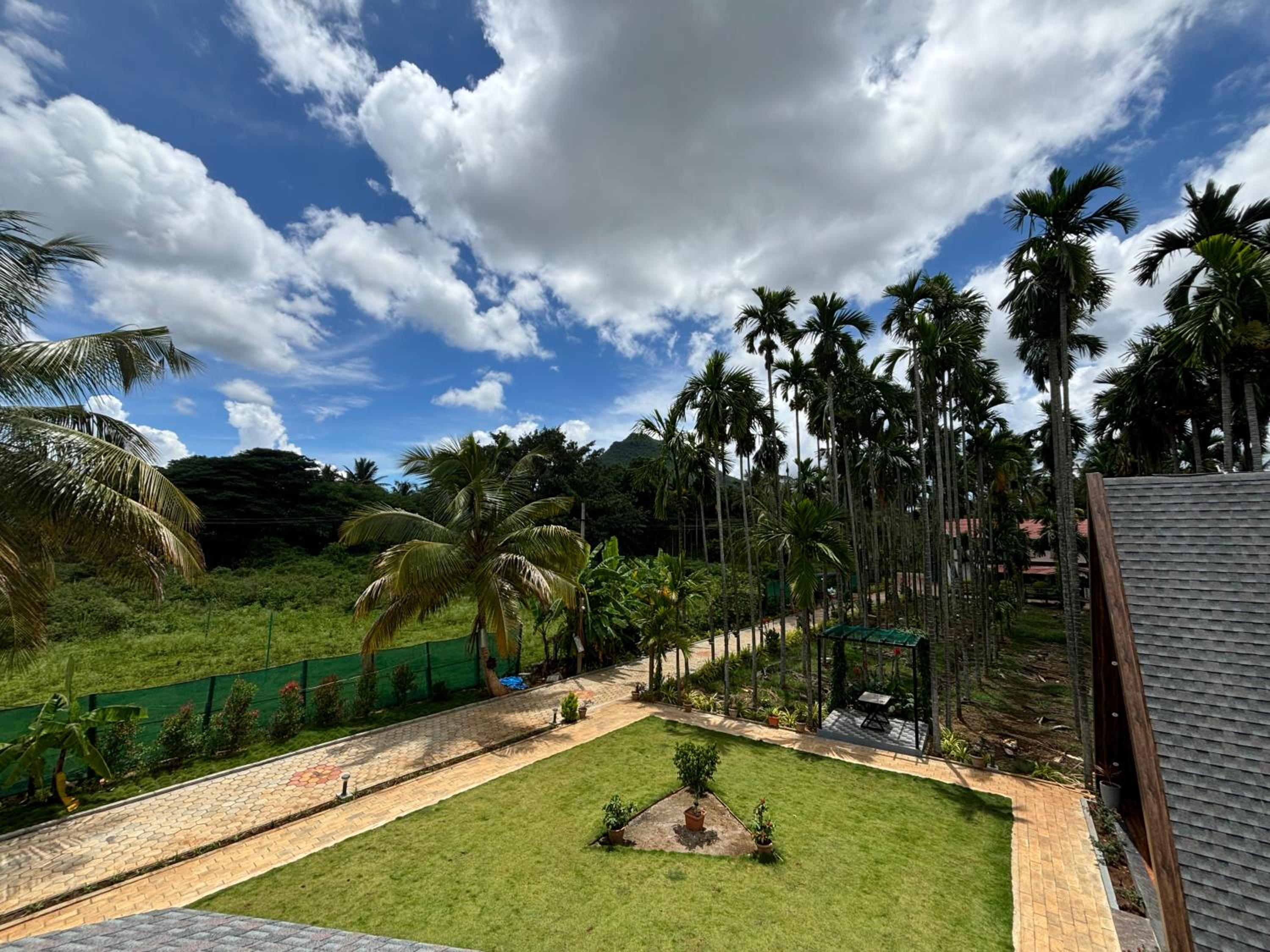 Sirivasa Homestay Chikmagalur