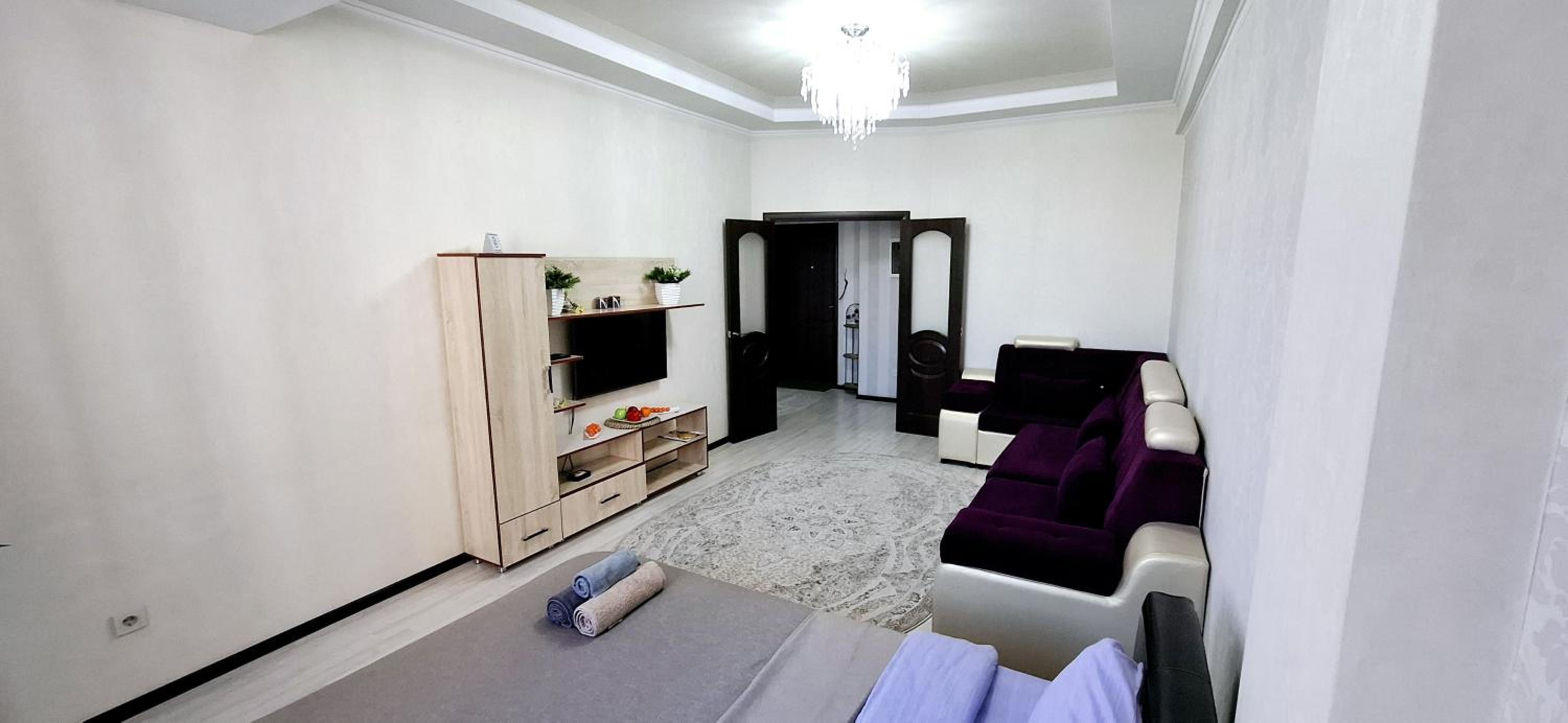 Elite Apartment in Downtown Bishkek view 3