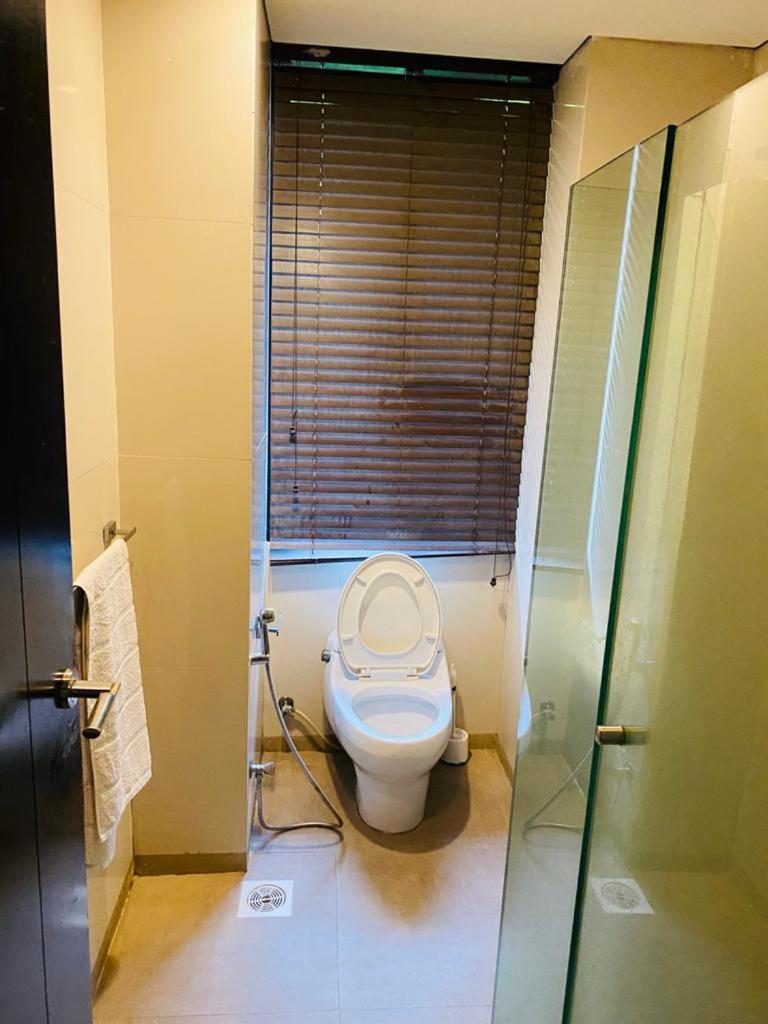 Royal Service Apartments Gulberg