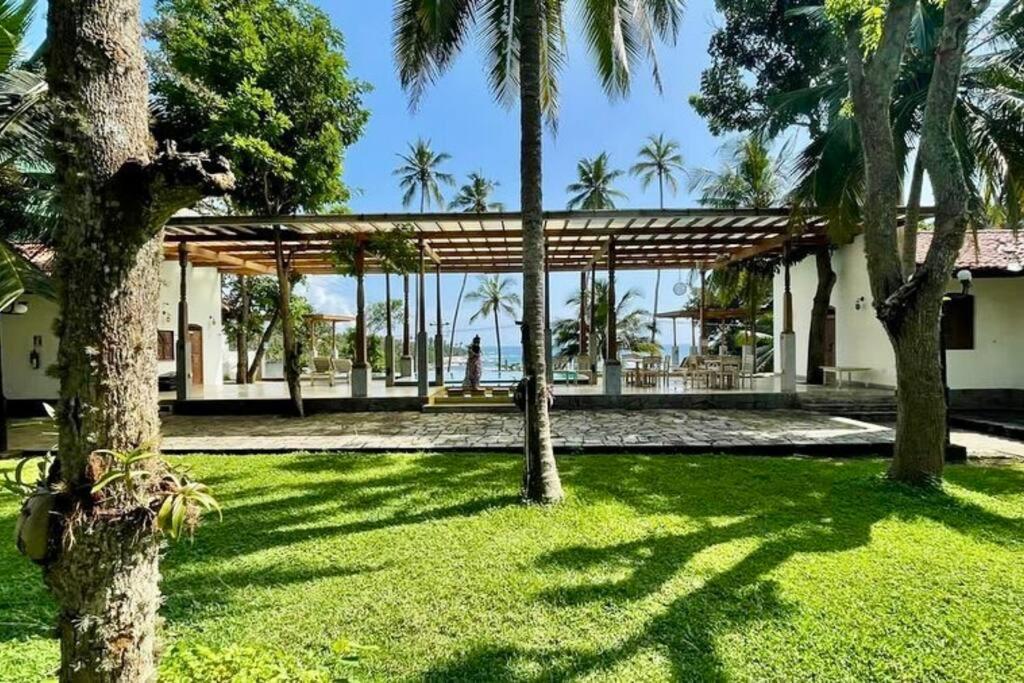 Cozy Green Cabin By Tangalle Beach view 5