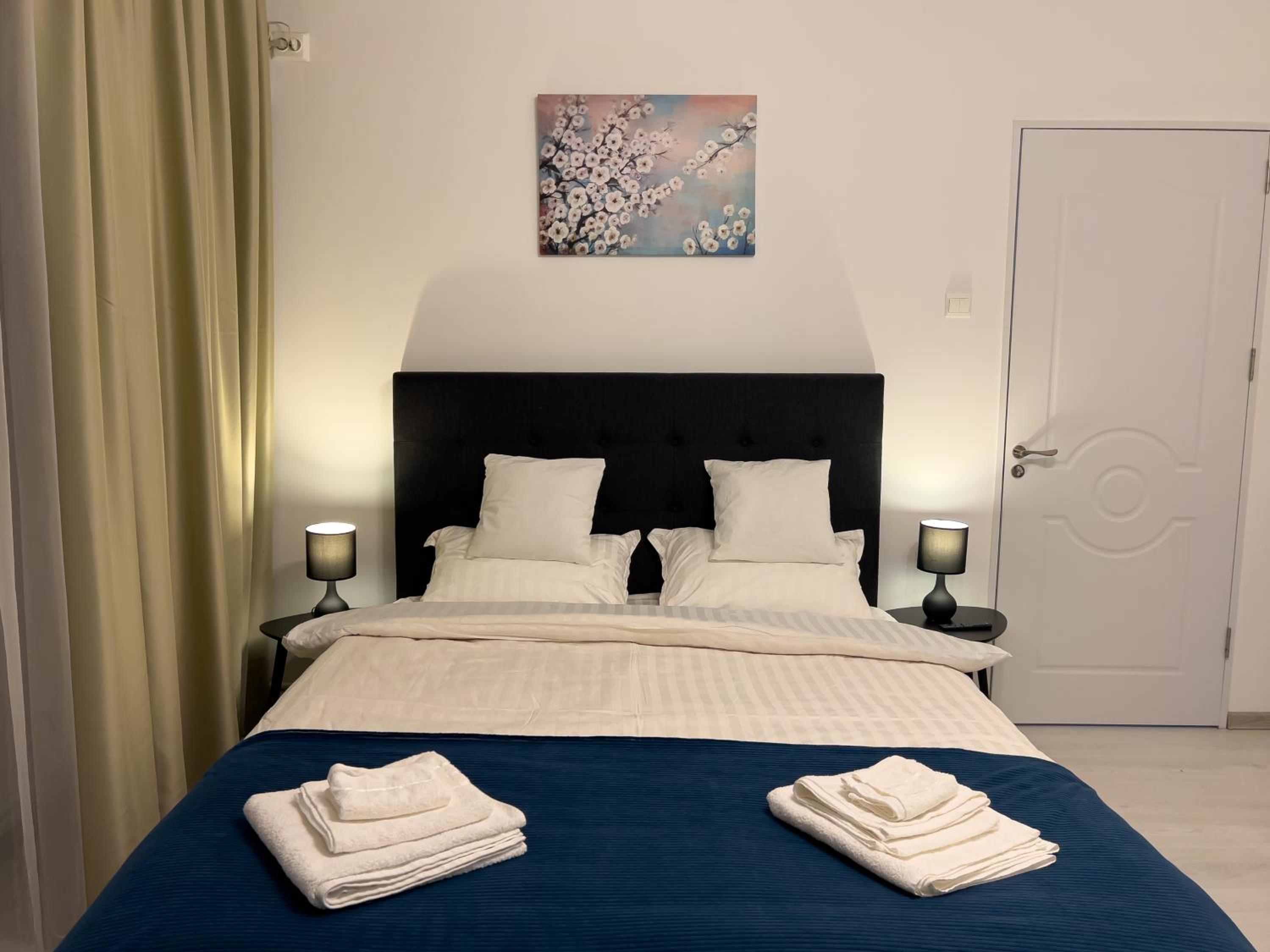 Cloudscape Apartment near National Arena & Mega Mall